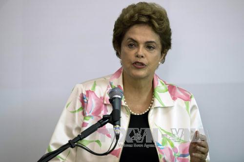 Chính phủ Brazil trước nguy cơ tan rã